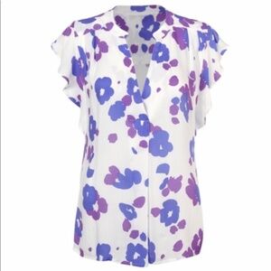 Cabi Medium Violet Top #5896 Floating flowers Spring 2021 100% Rayon